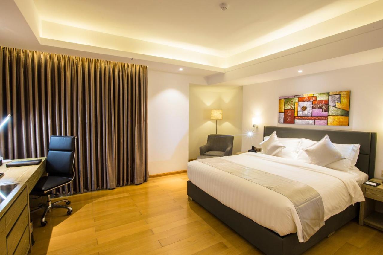 Golden Tulip - The Grandmark Dhaka Buitenkant foto