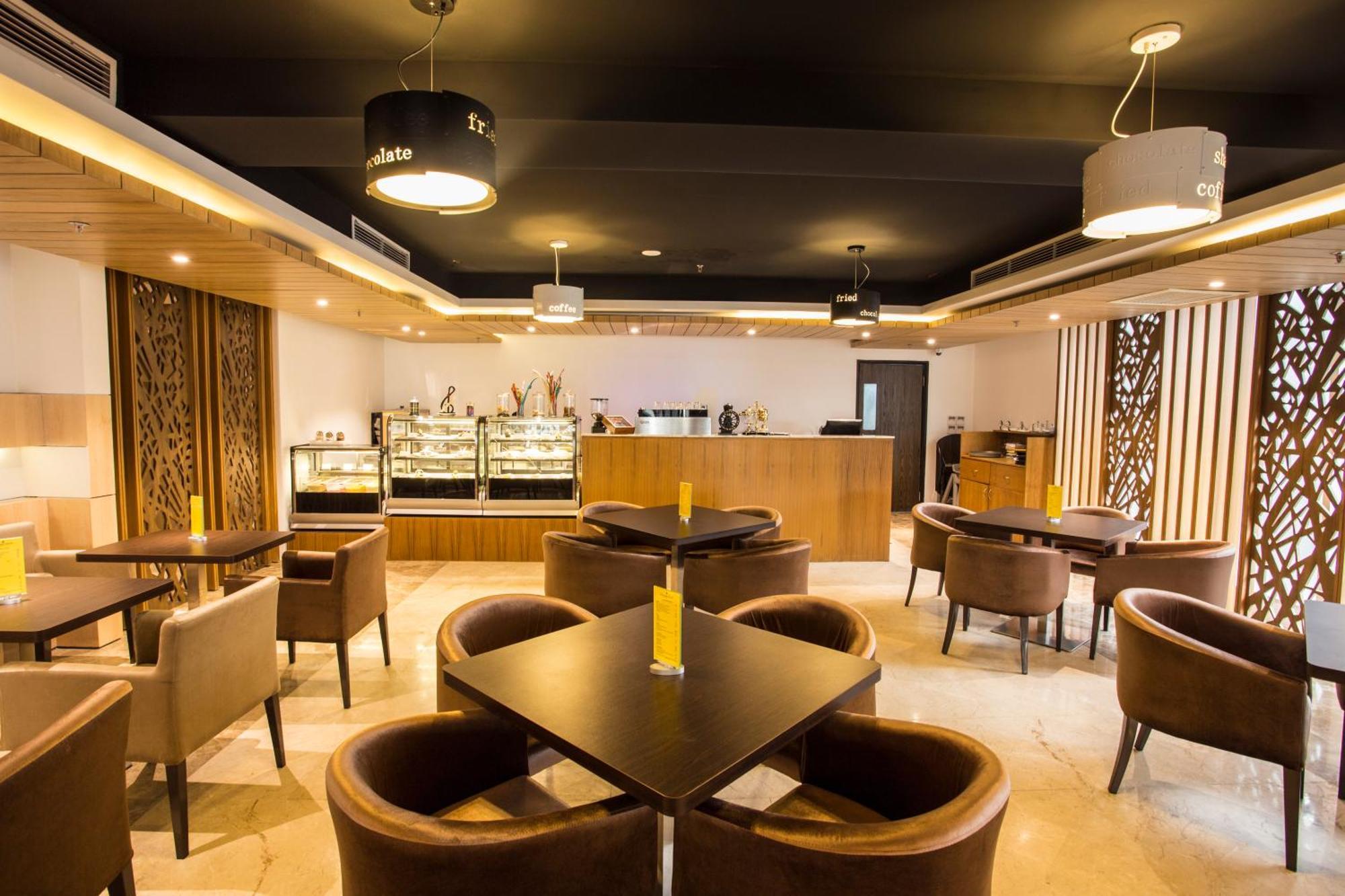 Golden Tulip - The Grandmark Dhaka Buitenkant foto