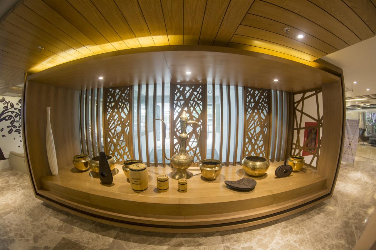 Golden Tulip - The Grandmark Dhaka Buitenkant foto